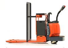 Transpaletas con plataforma elevadora Toyota 8HBE30