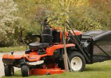 Tractores de uso municipal Kubota GZD  21 HD
