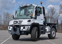 Tractores de uso municipal Unimog U 423 EuroMot 4