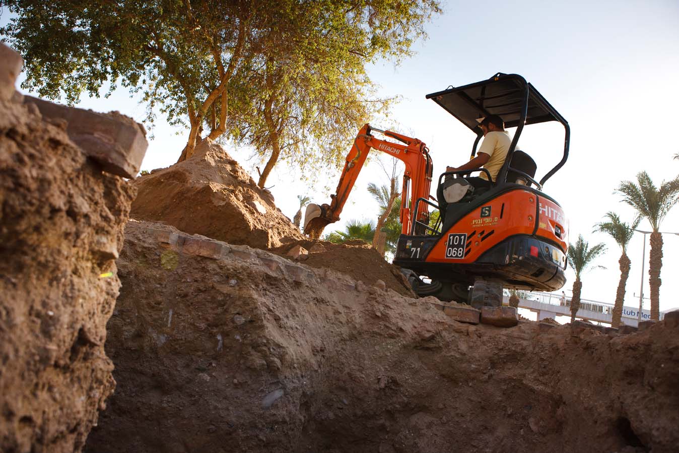 Hitachi ZX 18-3 Ficha tecnica & Especificaciones (2010-2016